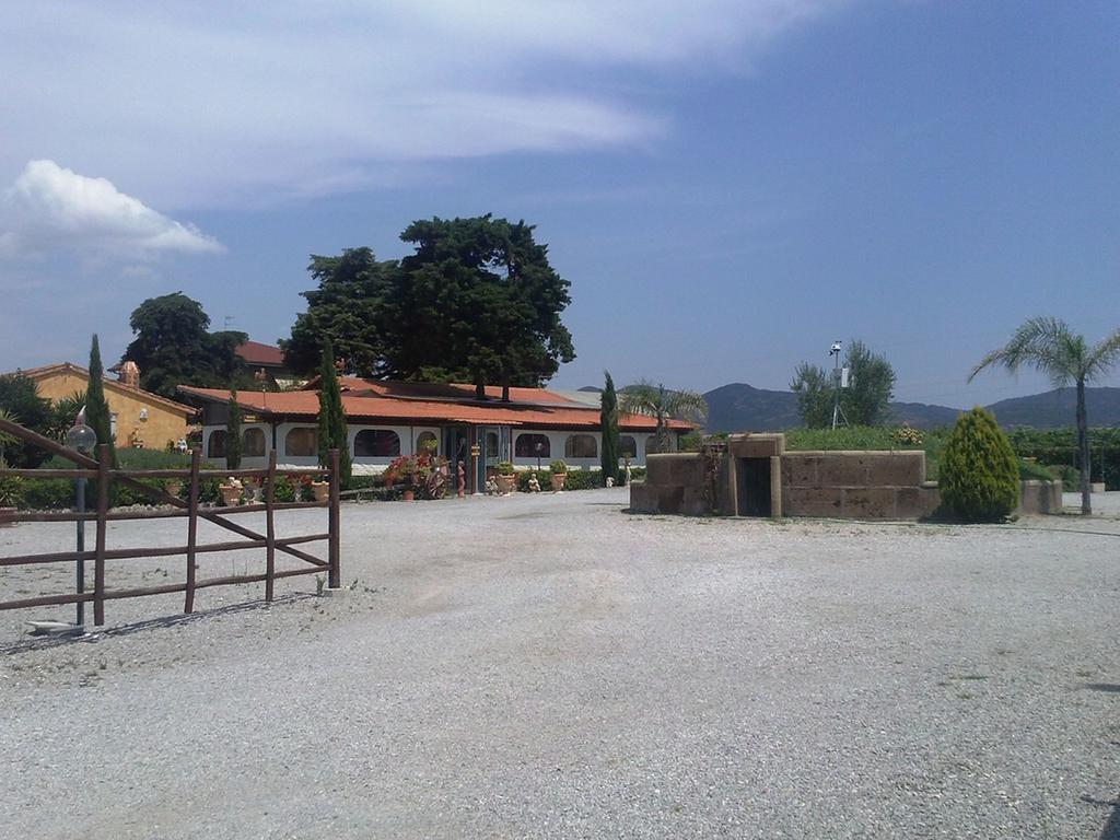 Marina di Cerveteri Agriturismo Borgo Dell'Aschetto מראה חיצוני תמונה
